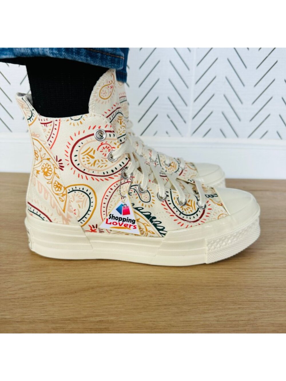❤️Converse Chuck 70 Plus Hi 9 Womens Shoes Beige Floral Paisley Sneakers A08172C - Picture 3 of 12